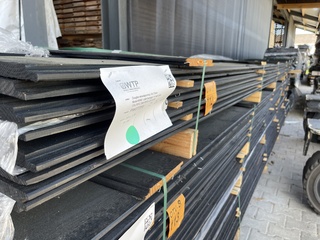 Ca. 36x Douglas wisselsponning zwart gecoat, 18x190mm, lengte 600cm